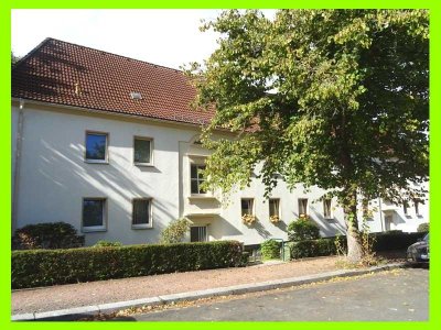 Sanierte 3-R-Whg im 1. OG: Fensterbad m. Wanne u. Dusche - EBK - Bodenkammer - Ruhige zentrale Lage
