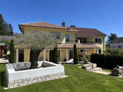 Mediterrane Villa mit zweitem Wohnhaus - von privat, Provisionsfrei in Kronberg im Taunus