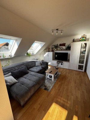 Schöne Wohnung mit drei Zimmern sowie Balkon, Einbauküche und Klimaanlage in Achern/Oberachern