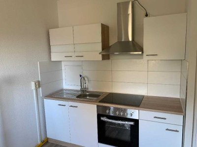 1-Raum-Wohnung mit Küchenmöbeln im Erdgeschoss zu vermieten