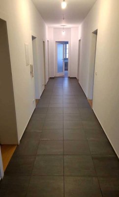 Unvermietete 5-Zimmer City-Wohnung – ideal für Anleger & Eigennutzer