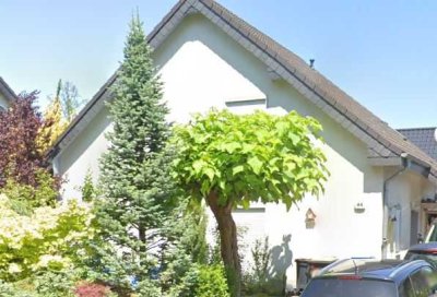 Attraktives Einfamilienhaus mit Kamin, Fußbodenheizung und zwei Terrassen in Brieselang