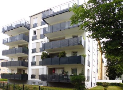 Erstbezug nach Sanierung mit 2 Balkon: Geschmackvolle 3-Raum-Wohnung inkl. Einbauküche