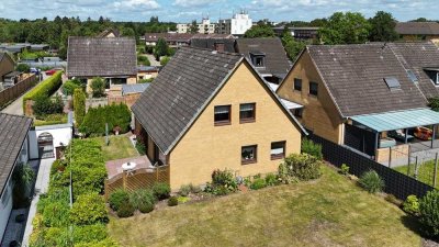 Voll unterkellertes Einfamilienhaus mit Garage und Terrasse sowie viel Entfaltungspotential