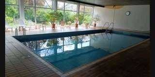 Luxuriöse 3 ZKW, mit Pool und Sauna