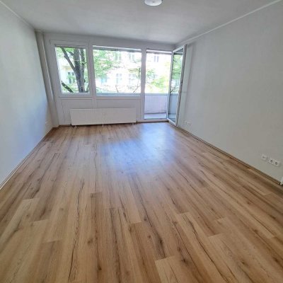 WOHNEN AUF ZEIT BIS OKTOBER 2025 * EBK * BALKON * WANNENBAD