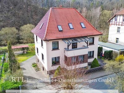 Großzügiges Einfamilienhaus mit Charakter 
und vielfältigen Möglichkeiten in Ziegenrück!