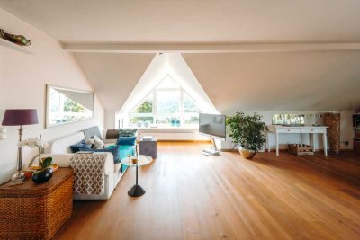 Lichtdurchflutete Eigentumswohnung mit Weitblick, zwei Balkonen und moderner Ausstattung