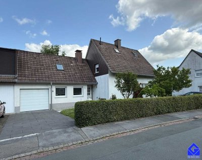 2-FH, teilunterkellert und Garage mit großem Grundstück (Hinterland ist bebaubar)