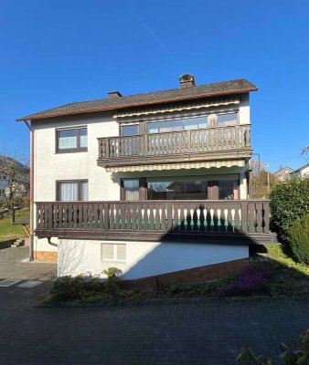 ***Einfamilienhaus in schöner Lage und mit toller Nachbarschaft in Eslohe-Reiste***