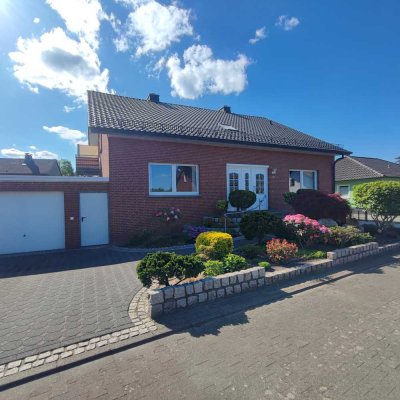 Willkommen in Ihrem neuen Eigenheim! Schönes 2-Familienhaus in Hövelhof-Riege