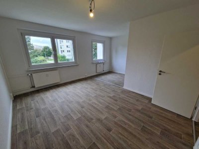 **KLEIN ABER MEIN**frisch renovierte Singlewohnung mit Dusche// ab 15.12.2025