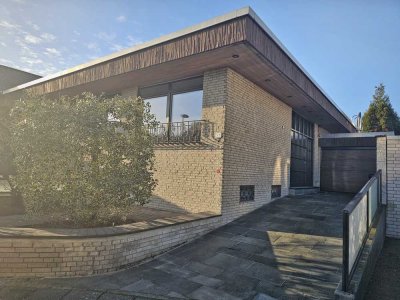 Freistehendes Einfamilienhaus mit gehobener Innenausstattung in Frechen-Königsdorf