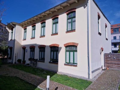 hochwertig sanierte Wohnung mit 2 Bädern zum sofortigen Bezug