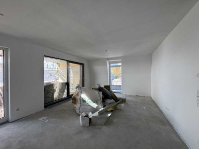 Erstbezug: Dachgeschoss 3 Zi.-Whg. mit EBK und Dachterrasse in Taufkirchen (nahe S-Bahn)