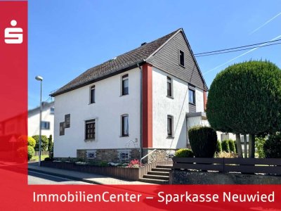 Geräumiges Einfamilienhaus mit zusätzlichem Baugrundstück