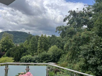 Attraktive 2-Zimmer-Wohnung-92m² mit Kaiserblick, EBK, Balkon & Garage