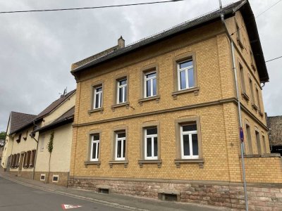 Helle  3-Zimmer-Wohnung in Frei-Laubersheim