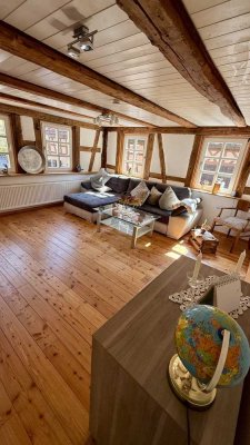 Erstbezug nach Sanierung mit EBK: Schöne 3-Raum-Erdgeschosswohnung mit geh. Innenausstattung