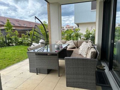 Feine 1,5 Zimmer-EG-Wohnung mit Terrasse & eigenem Garten am Südpark