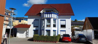 Attraktive 4-Zimmer-Wohnung mit gehobener Innenausstattung mit Balkon in Ebhausen
