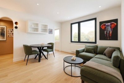 WOHNUNG ZUM SELBSTVERWIRKLICHEN - Dachgeschoss - 2 Zimmer - ca. 43 m² - Parkblick - Top Anbindung an die Innenstadt