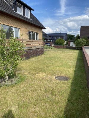 Freistehendes 6-Zimmer-Haus in Sassenburg mit Garage