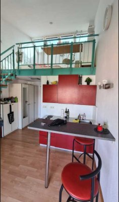 Geschmackvolle 1,5-Zimmer-Maisonette-Wohnung in Konstanz (befristet 01.08.2025 - 31.03.2026)