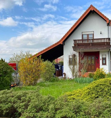 Gepflegte Doppelhaushälfte mit Einliegerwohnung