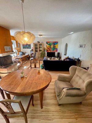 � Wohngefühl wie im eigenen Haus – großzügige Wohnung mit Sauna, Kamin & mehr