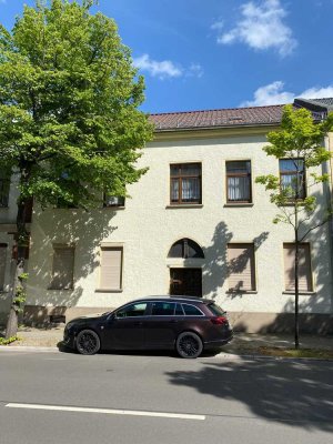 Mehrgenerationenhaus in zentraler Lage / für Kapitalanleger geeignet