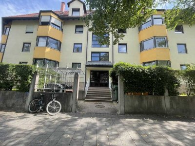 Univiertel Augsburg von Privat: Schöne 2-Zimmer Wohnung mit Loggia