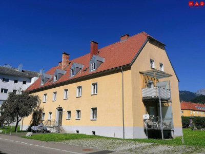 Erstbezug nach Sanierung! Ansprechende Wohnung im Grünen!