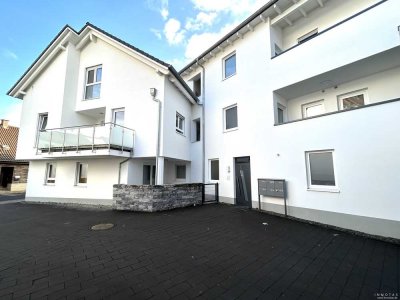 Moderne Eigentumswohnung im 1. OG mit Balkon und zwei Stellplätzen
