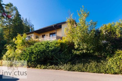 Geräumiges EFH mit tollem Blick über Roigheim, mit Garten, Terrasse, Balkon und Garage - sofort frei