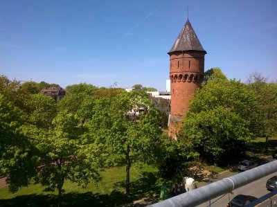 2-Zimmer-DG-Wohnung mit traumhaften Balkon