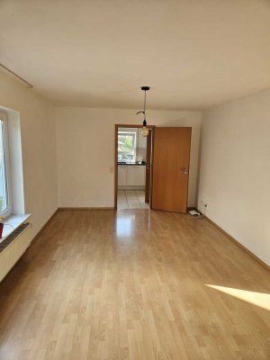 Geräumiges 6-Zimmer Reihenhaus in Rottenburg am Neckar