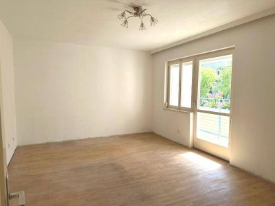 Helle, freundliche 3-Zimmer-Wohnung in Pradl mit guter Raumaufteilung und Sanierungsbedarf!