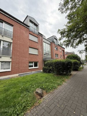 Helle 2-Zimmer Wohnung mit TG-Stellplatz- in Köln Blumenberg
