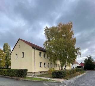 Frisch Renovierte 2 Zimmerwohnung auch über Arge möglich.