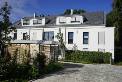Luxuriöses und idyllisches Wohnen mit Sonnen-Terrasse und Garten