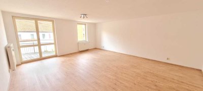 Großzügig wohnen im Zentraum mit EBK & Balkon - 2 ZKB