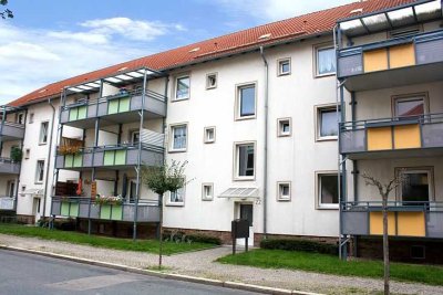 + 2 Zimmer mit Balkon +