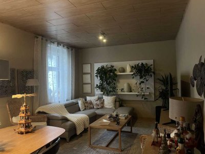 Reihenmittelhaus mit großzügigem Nebengebäude