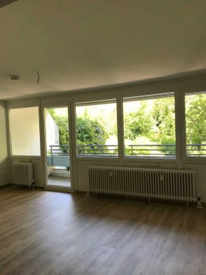 3 Zimmer Wohnung im Grünen - NUR MIT PASSENDEM WOHNBERECHTIGGUNGSSCHEIN FÜR 3 PERSONEN