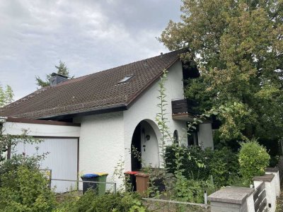Einfamilienhaus mit Garage