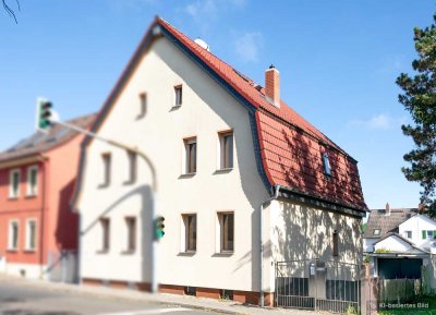 Charmante Doppelhaushälfte mit Charakter