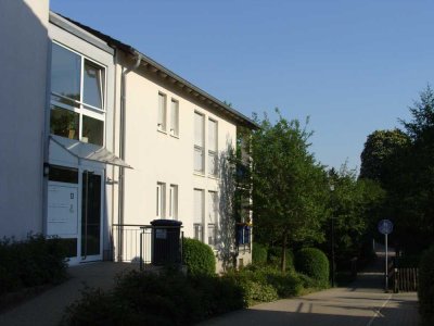 Weihnachten in der eigenen Wohnung - ruhige, sonnige 2-Zi-Wohnung mit Balkon in Schwelm von privat