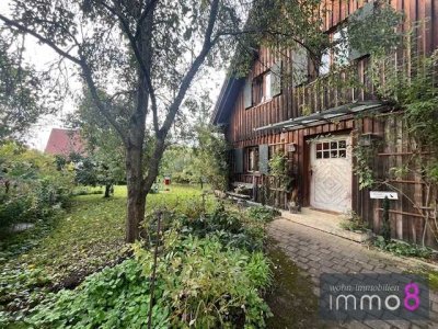 Nachhaltiges Architektenhaus mit Atelier & Naturschwimmteich – Rückzugsort für Familie & Kunst