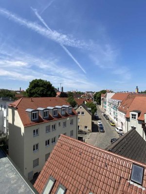 ++ Charmante Kernsanierte DG-Wohnung mit großer Terasse ++